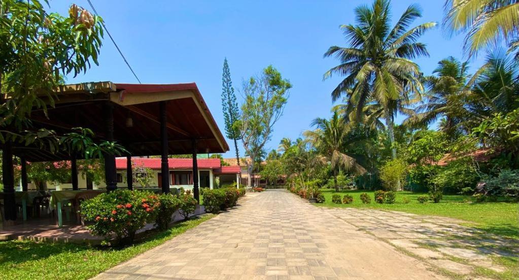 Hotel Tk Green Garden Matara Ngoại thất bức ảnh